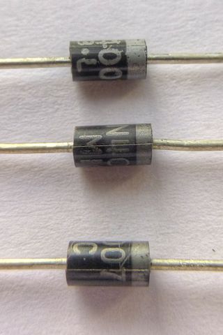 Diode, device with high and low resistance at both ends