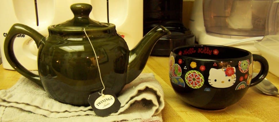 An image of tea brewing in a teapot
